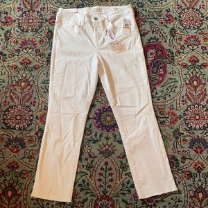 NWT | Jessica Simpson “Arrow Straight” White Jeans